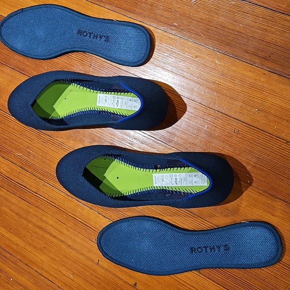 VGUC Rothy's Flats In Deep Emerald, Size 5.5 - Picture 5 of 7